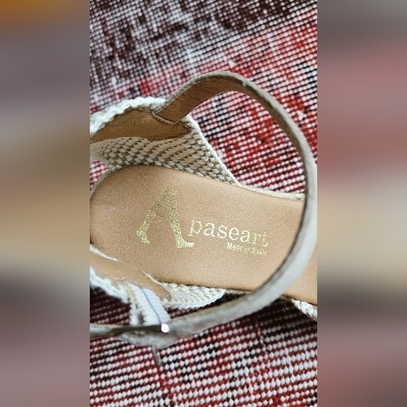 NWOT Apaseart Espardrille Sandals - Picture 3 of 6